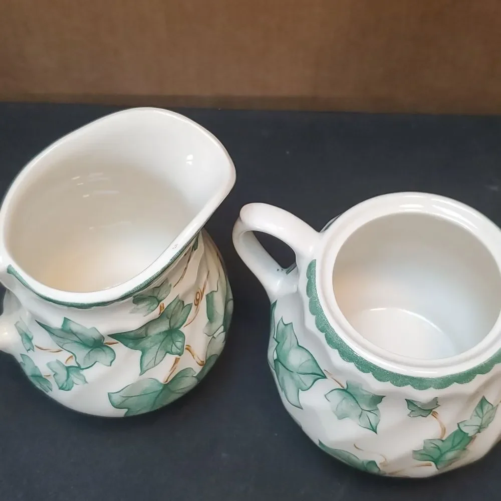 #25 Ivy Leaf Pattern Milk Jug and Sugar Bowl | Creamer Sugar Made in England